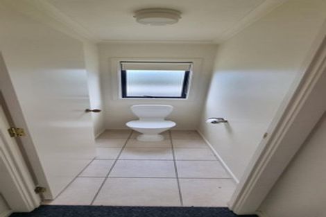 Photo of property in 37 Heathglen Place, Bayview, Auckland, 0629