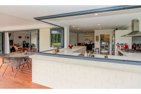 Photo of property in 37 Edkins Road, Kerikeri, 0230