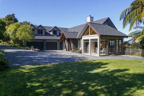 Photo of property in 3 Whakamoenga Point, Acacia Bay, Taupo, 3385
