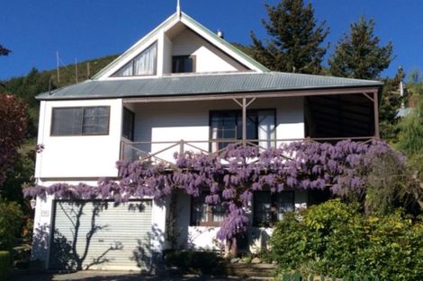 Photo of property in 30 Black Peak Road, Omarama, 9412