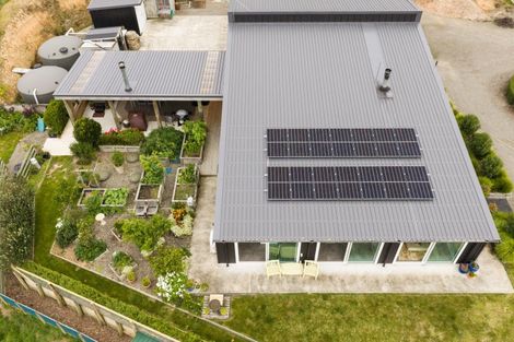 Photo of property in 165 Albert Road, Tokomaru, Palmerston North, 4474