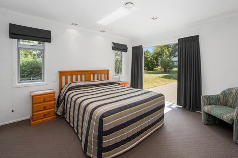 Photo of property in 7 Antonia Place, Kinloch, Taupo, 3377