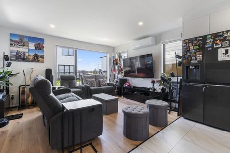 Photo of property in 890c Great South Road, Wiri, Auckland, 2104