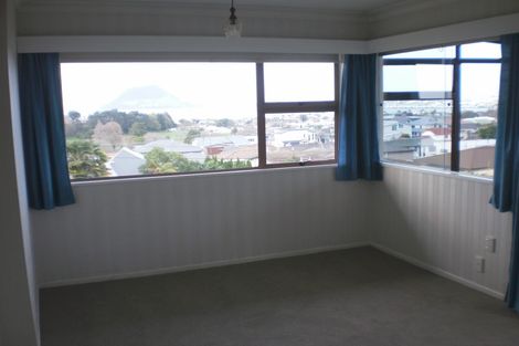 Photo of property in 17a Seaview Road, Otumoetai, Tauranga, 3110