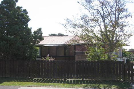 Photo of property in 43 Barrys Road, Glendene, Auckland, 0602