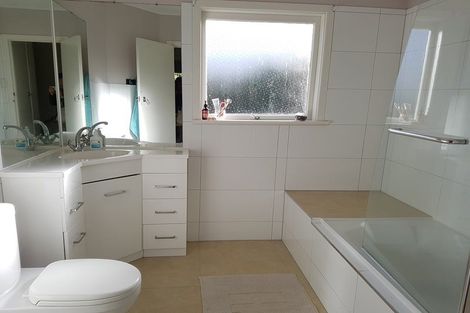 Photo of property in 228 Forrest Hill Road, Forrest Hill, Auckland, 0620