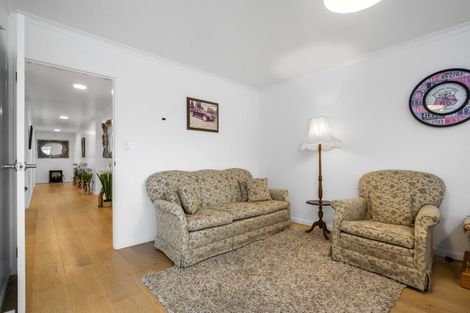 Photo of property in 1 Guildford Place, Bethlehem, Tauranga, 3110