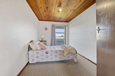 Photo of property in 16 Terou Street, Manaia, 4612