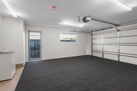 Photo of property in 30 Holiday Drive, Mairehau, Christchurch, 8052
