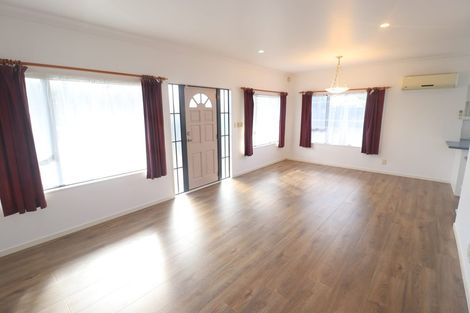 Photo of property in 1/4 Mickle Street, Te Atatu South, Auckland, 0610