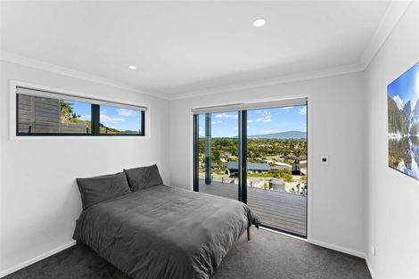 Photo of property in 95 Kakariki Grove, Waikanae, 5036