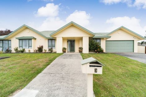 Photo of property in 3 Logan Place, Kelvin Grove, Palmerston North, 4414