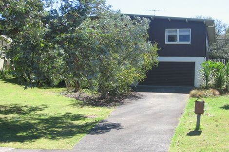 Photo of property in 2 Anakiwa Place, Milford, Auckland, 0620