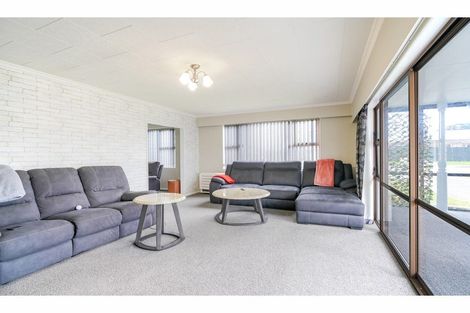 Photo of property in 8 Myers Street, Waikiwi, Invercargill, 9810