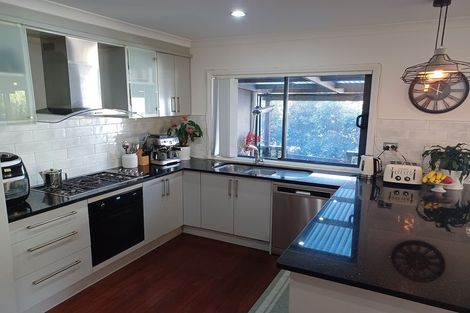 Photo of property in 16 Borneo Drive, Fairview Heights, Auckland, 0632