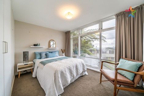 Photo of property in 28 Hollies Crescent, Johnsonville, Wellington, 6037