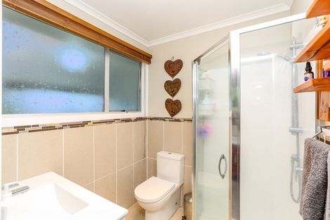 Photo of property in 47 Cumberland Street, Merrilands, New Plymouth, 4312