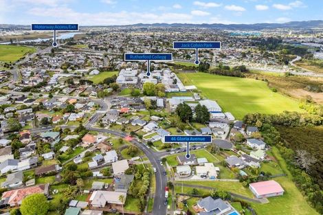 Photo of property in 46 Gloria Avenue, Te Atatu Peninsula, Auckland, 0610