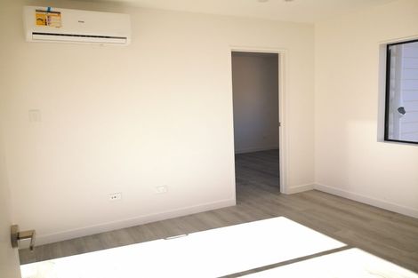 Photo of property in 135 Tiriwa Drive, Massey, Auckland, 0614