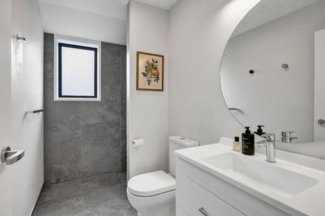 Photo of property in 9 Atutahi Street, Hurdon, New Plymouth, 4310