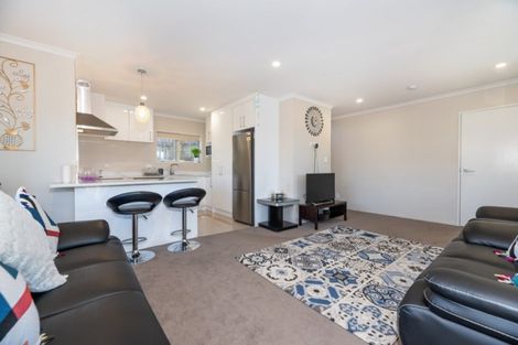 Photo of property in 55c Senator Drive, Manurewa, Auckland, 2105