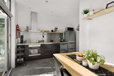 Photo of property in 6/59 Mortimer Terrace, Brooklyn, Wellington, 6021