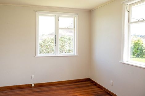 Photo of property in 39 Hillary Crescent, Belmont, Auckland, 0622