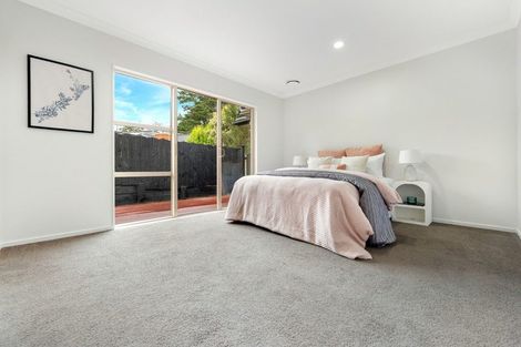 Photo of property in 42 Shelter Drive, Greenhithe, Auckland, 0632
