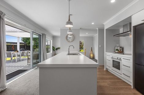 Photo of property in 276 Lakes Boulevard, Pyes Pa, Tauranga, 3112