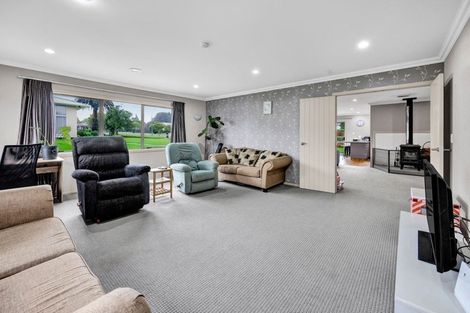 Photo of property in 13 Craig Street, Stratford, 4332