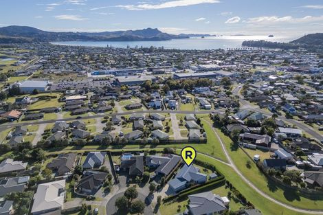 Photo of property in 18 Ringwood Place, Whitianga, 3510