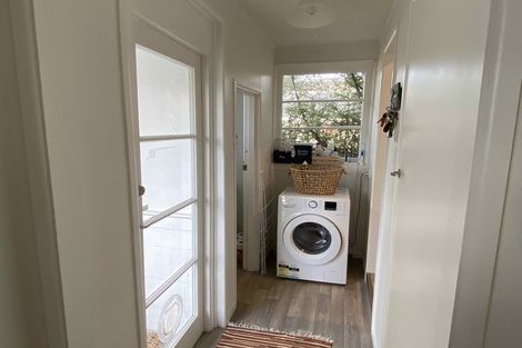 Photo of property in 1/46 View Road, Henderson, Auckland, 0612