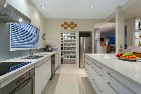 Photo of property in 1/21 Onepoto Road, Hauraki, Auckland, 0622