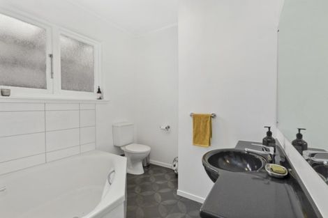 Photo of property in 1/366a Waiwhetu Road, Fairfield, Lower Hutt, 5011