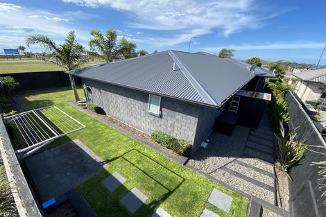 Photo of property in 120 The Boulevard, Papamoa Beach, Papamoa, 3118
