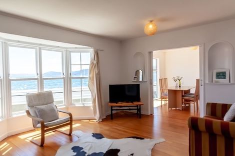 Photo of property in 35a Marine Parade, Seatoun, Wellington, 6022