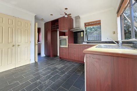 Photo of property in 17 Whitford Road, Howick, Auckland, 2014