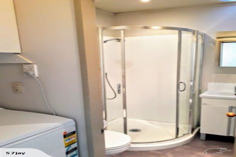 Photo of property in Sherwood Mews, 28u Bidwill Street, Mount Cook, Wellington, 6021