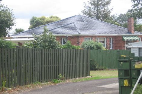 Photo of property in 2/46 Lynwood Road, New Lynn, Auckland, 0600