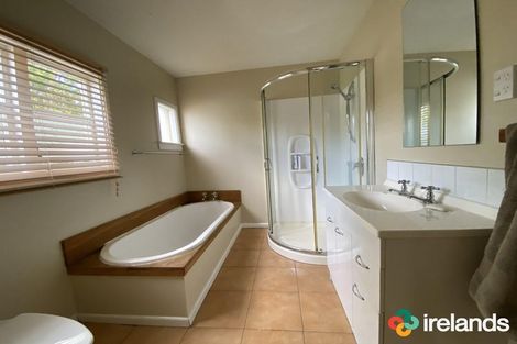 Photo of property in 25 Shaw Avenue, New Brighton, Christchurch, 8083