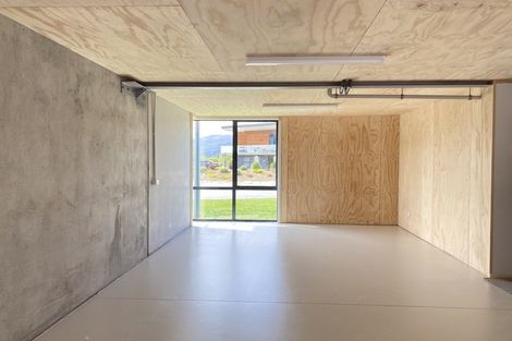 Photo of property in 4 Le Mans Grove, Cromwell, 9384