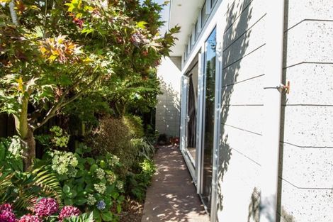 Photo of property in 5 Dovedale Avenue, Ilam, Christchurch, 8041