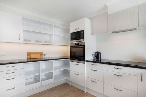 Photo of property in 68 Feist Street, Carterton, 5713