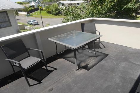 Photo of property in 25 Hartford Crescent, Totara Park, Upper Hutt, 5018