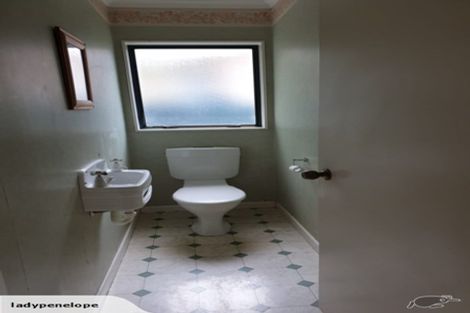 Photo of property in 26 Birmingham Street, Takaro, Palmerston North, 4412