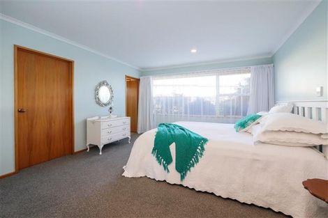 Photo of property in 9 Huntly Road, Outram, 9019