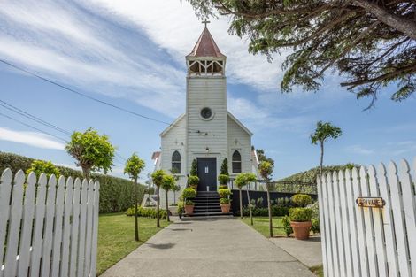 Photo of property in 17 School Road, Clive, 4102