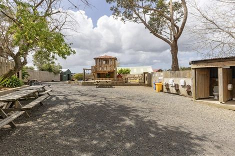 Photo of property in 308 Henderson Valley Road, Henderson Valley, Auckland, 0612