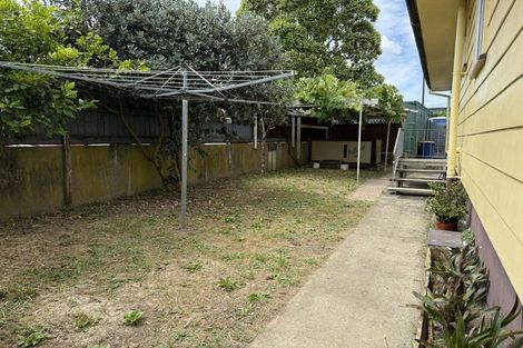 Photo of property in 190 Universal Drive, Henderson, Auckland, 0610