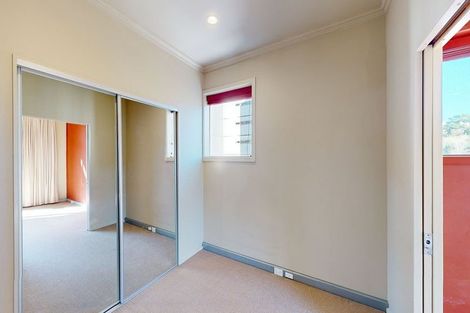 Photo of property in Atrium Towers, 9g/154 The Terrace, Wellington Central, Wellington, 6011